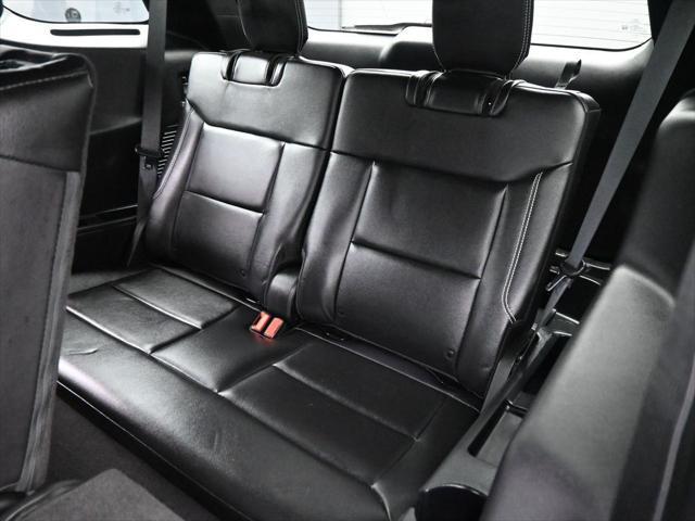 Photo of 2022 Star White Metallic Tri-Coat Ford Explorer