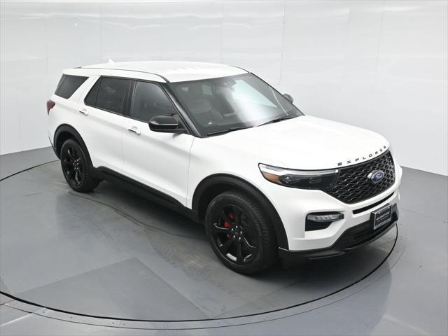 Photo of 2022 Star White Metallic Tri-Coat Ford Explorer