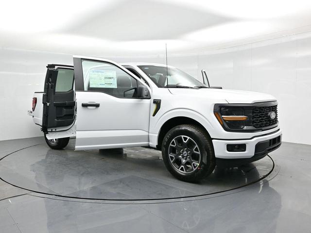 Photo of 2025 Oxford White Ford F-150