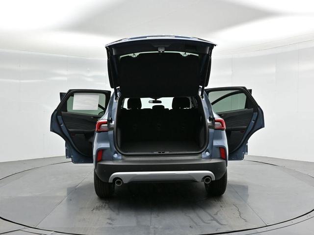 Photo of 2025 Vapor Blue Ford Escape