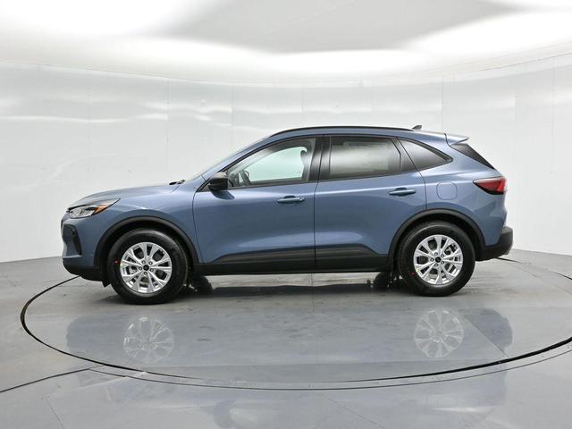 Photo of 2025 Vapor Blue Ford Escape