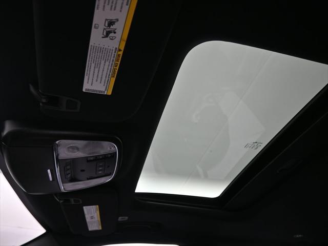 Photo of 2021 Granite Crystal Metallic Clearcoat Jeep Grand Cherokee