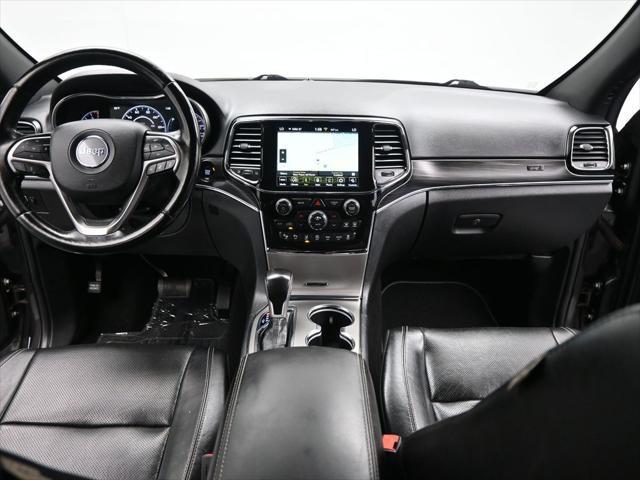Photo of 2021 Granite Crystal Metallic Clearcoat Jeep Grand Cherokee