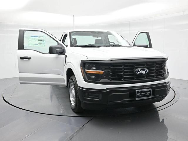 Photo of 2025 Oxford White Ford F-150