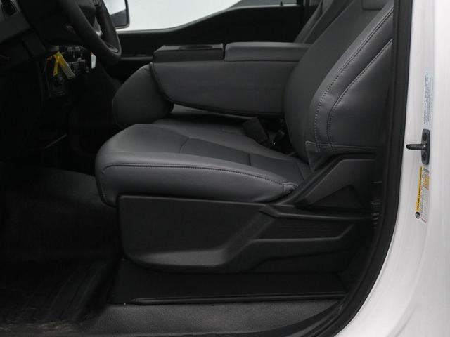 Photo of 2025 Oxford White Ford F-150