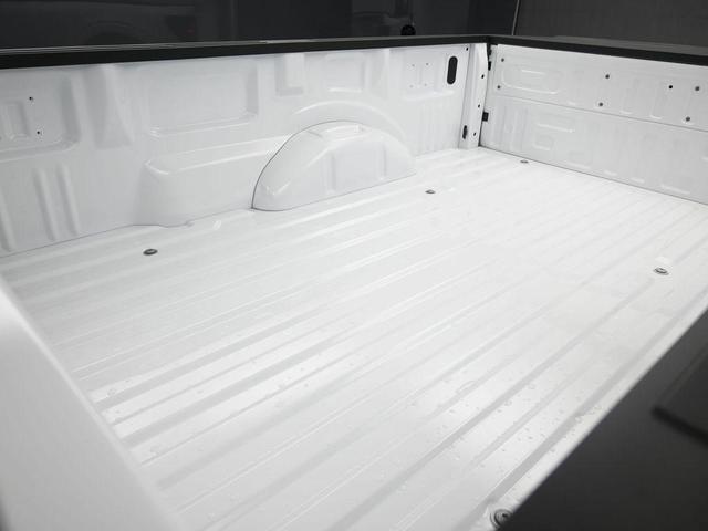 Photo of 2025 Oxford White Ford F-150