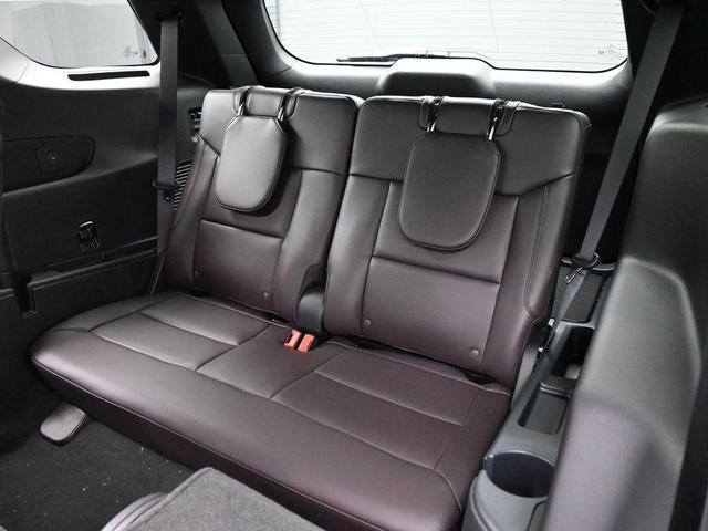 Photo of 2025 Black Metallic Ford Explorer