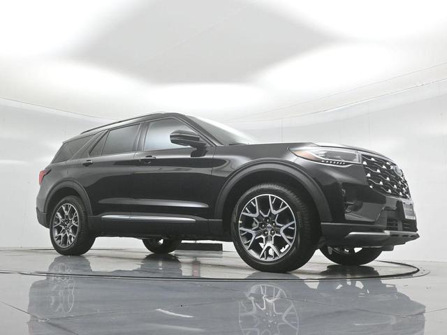 Photo of 2025 Black Metallic Ford Explorer