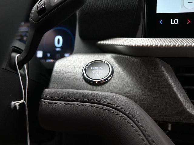 Photo of 2025 Black Metallic Ford Explorer