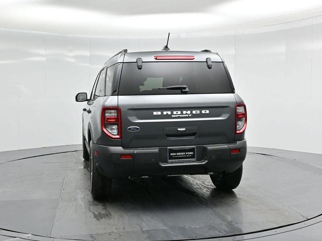 Photo of 2025 Gray Metallic Ford Bronco Sport
