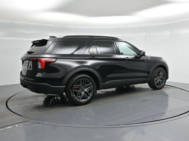 Photo of 2025 Black Metallic Ford Explorer