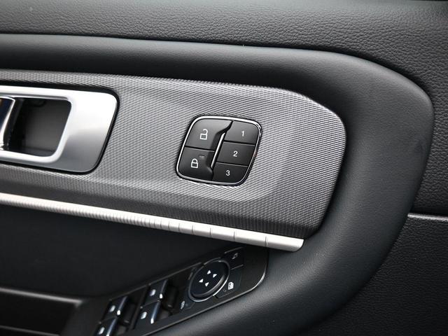 Photo of 2025 Black Metallic Ford Explorer