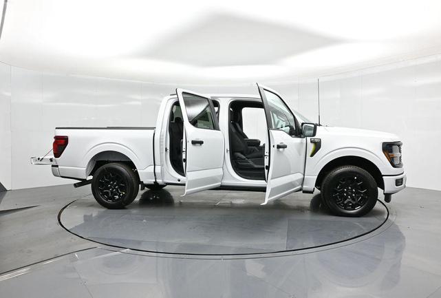 Photo of 2025 Oxford White Ford F-150
