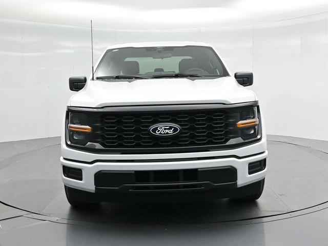 Photo of 2025 Oxford White Ford F-150