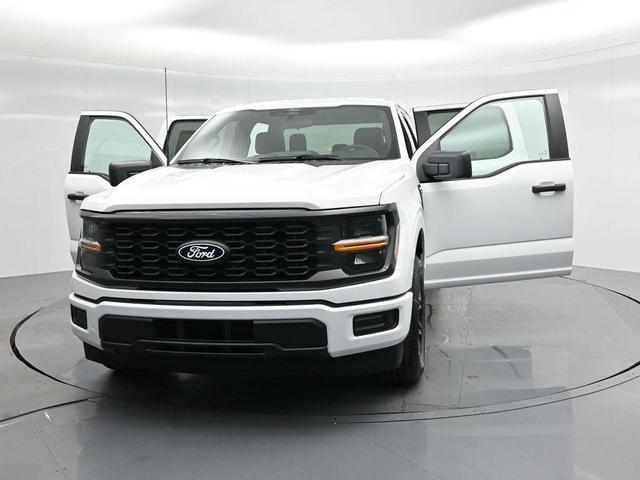 Photo of 2025 Oxford White Ford F-150