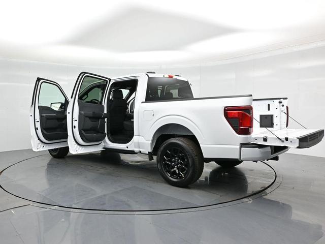 Photo of 2025 Oxford White Ford F-150