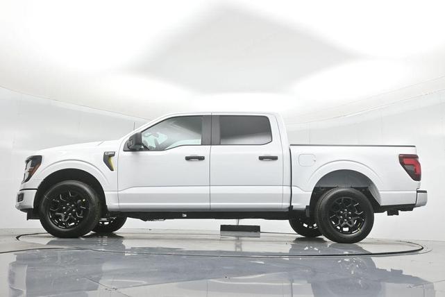 Photo of 2025 Oxford White Ford F-150