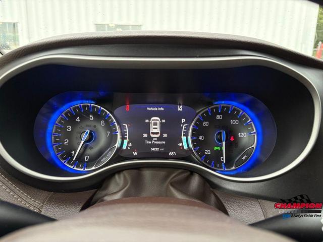 Photo of 2021 Fathom Blue Pearlcoat Chrysler Pacifica