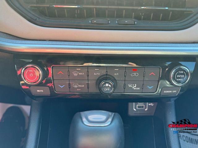 Photo of 2025 Silver Zynith Jeep Compass
