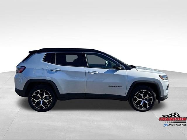 Photo of 2025 Silver Zynith Jeep Compass