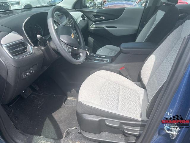 Photo of 2024 Lakeshore Blue Metallic Chevrolet Equinox