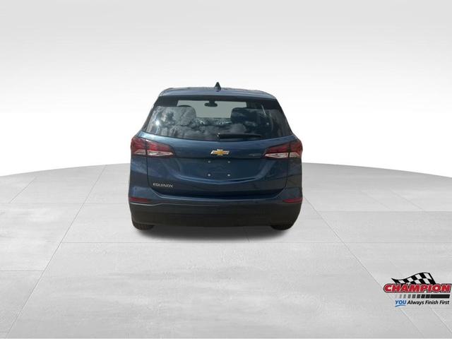 Photo of 2024 Lakeshore Blue Metallic Chevrolet Equinox