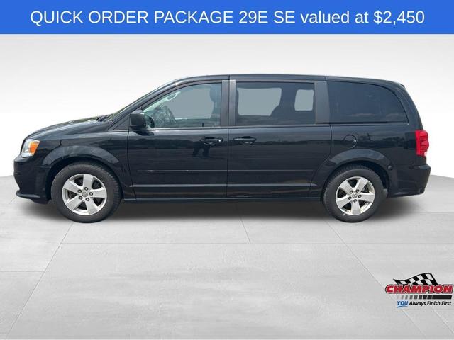 Photo of 2015 Brilliant Black Crystal Pearlcoat Dodge Grand Caravan