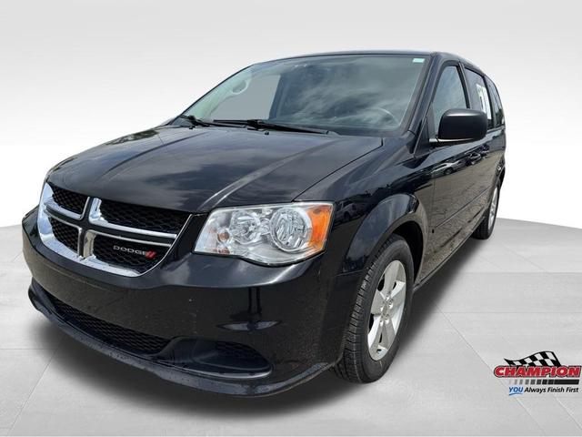 Photo of 2015 Brilliant Black Crystal Pearlcoat Dodge Grand Caravan