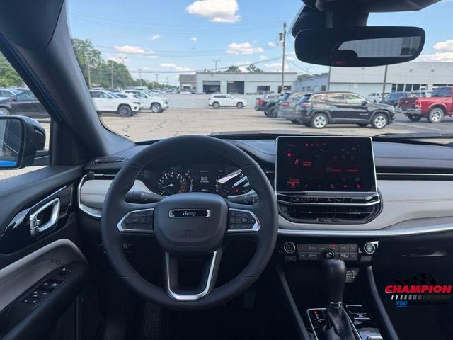 Photo of 2025 Hydro Blue Pearlcoat Jeep Compass