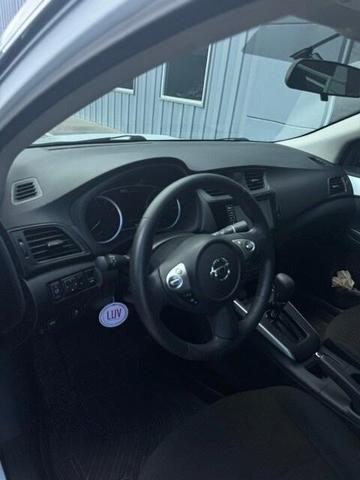 Photo of 2019 Cloud White Nissan Sentra