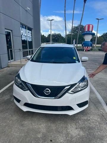 Photo of 2019 Cloud White Nissan Sentra
