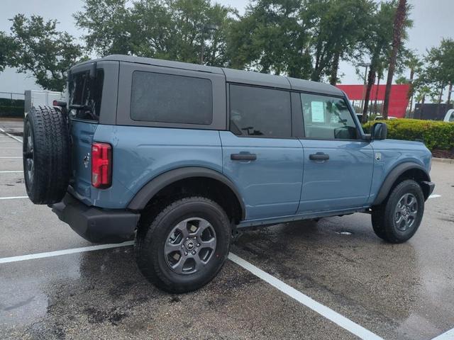 Photo of 2025 Azure / Gray Ford Bronco