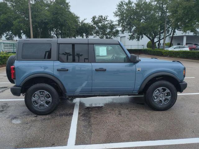 Photo of 2025 Azure / Gray Ford Bronco