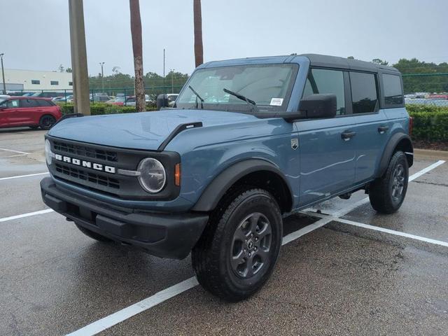 Photo of 2025 Azure / Gray Ford Bronco