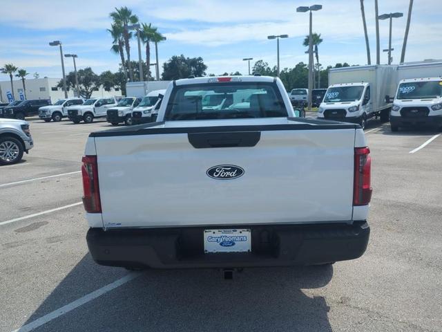 Photo of 2025 Oxford White Ford F-150