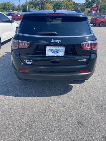 Photo of 2022 Diamond Black Jeep Compass