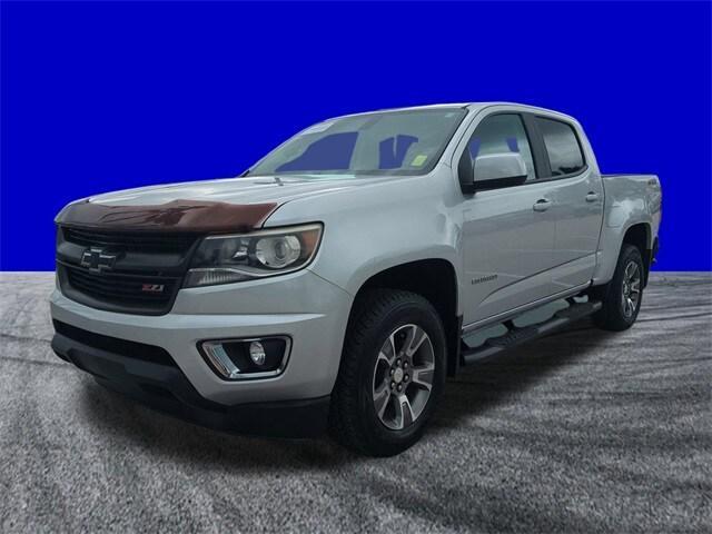 Photo of 2017 Silver Ice Metallic Chevrolet Colorado