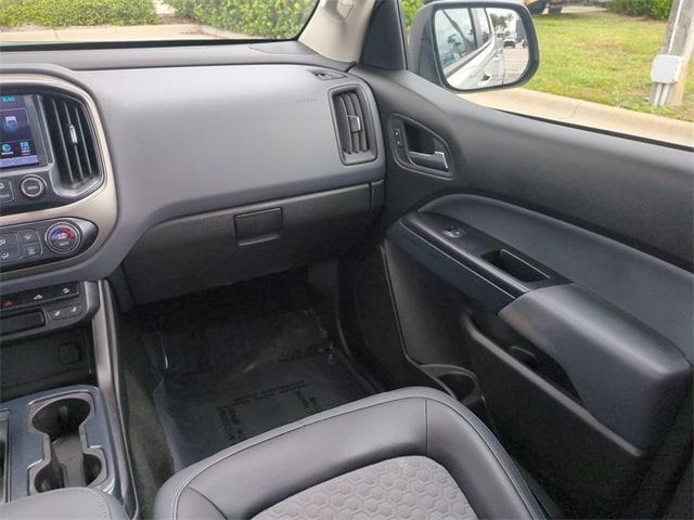 Photo of 2017 Silver Ice Metallic Chevrolet Colorado