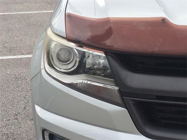 Photo of 2017 Silver Ice Metallic Chevrolet Colorado