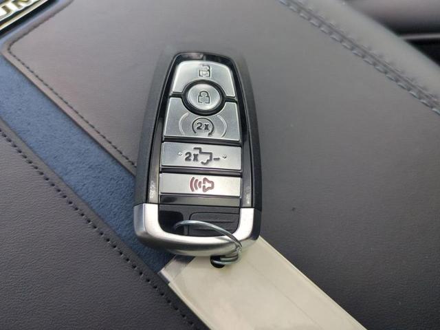 Photo of 2025 Black Metallic Ford F-350