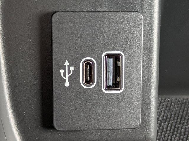 Photo of 2025 Silver Ford F-150 Lightning