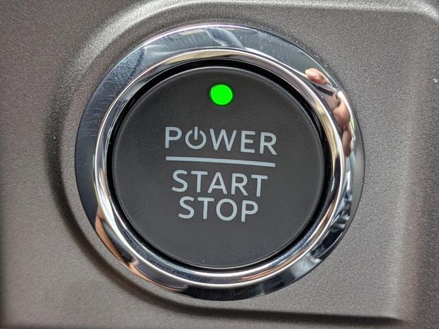 Photo of 2025 Silver Ford F-150 Lightning
