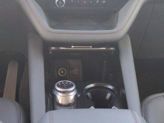 Photo of 2025 Silver Ford Explorer