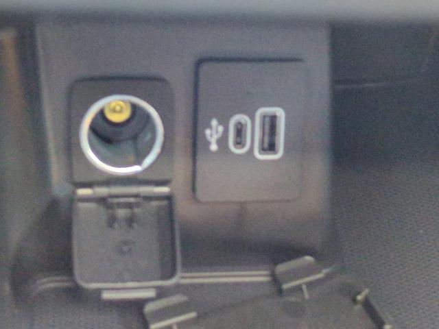 Photo of 2025 Silver Ford Explorer