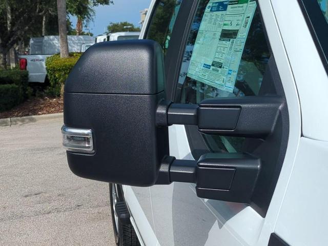 Photo of 2025 Oxford White Ford F-250
