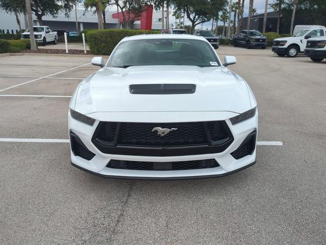 Photo of 2025 Oxford White Ford Mustang