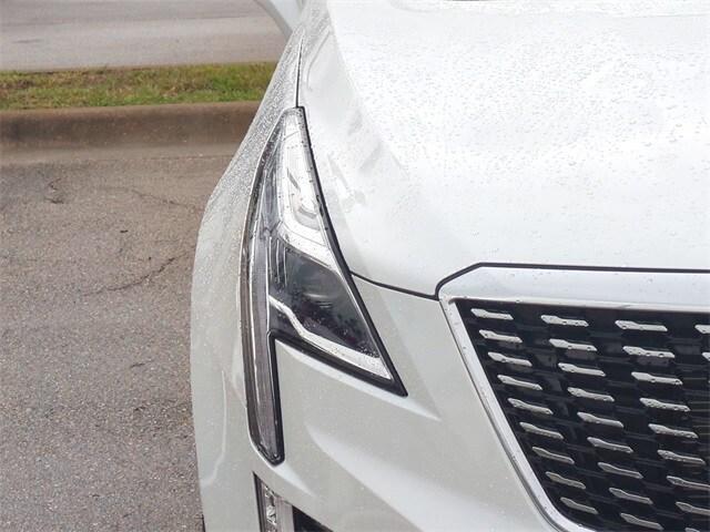Photo of 2024 Crystal White Tri-Coat Cadillac XT5