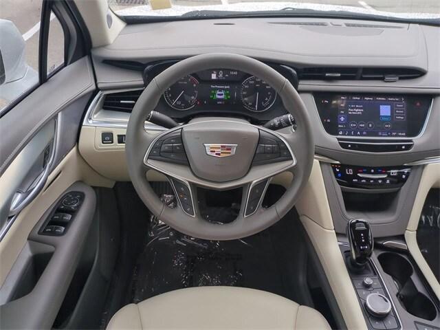 Photo of 2024 Crystal White Tri-Coat Cadillac XT5