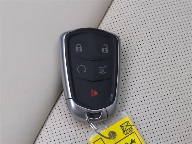 Photo of 2024 Crystal White Tri-Coat Cadillac XT5