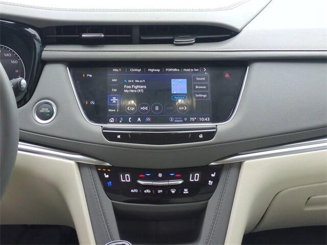 Photo of 2024 Crystal White Tri-Coat Cadillac XT5